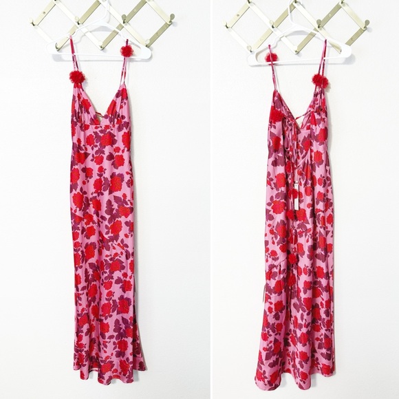 🛍️NWT For Love & Lemons Huda Satin Floral Free People Rosette Maxi Gown small - Picture 4 of 9
